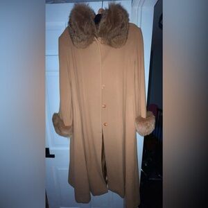 Wool coat with genuine fox fur collar and wristbands